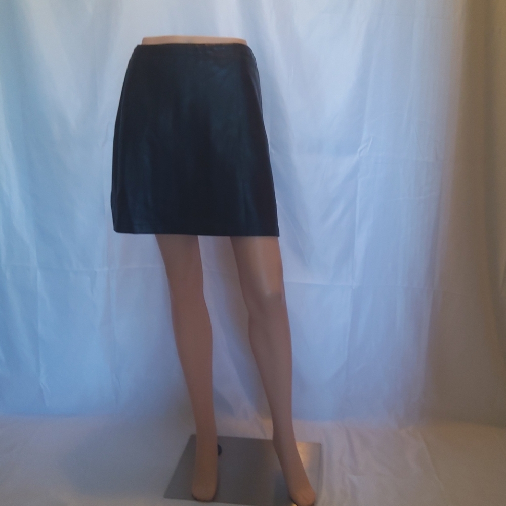 Wishlist faux leather skirt - Picture 1 of 9
